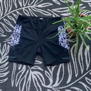 Speckled Bike shorts! 🚴🏻‍♀️